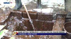 Semburan Minyak Di Rumah Warga