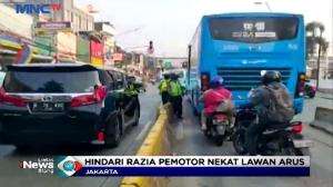 Hindari Razia, Pemotor  Nekat Lawan Arus Busway