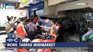 Mobil Tabrak Minimarket