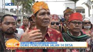 Aksi Unjuk Rasa Penutupan Jalan