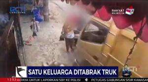 Satu Keluarga Ditabrak Truk