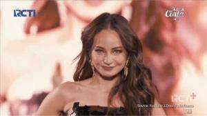 Pantau Sosmed - Artis Cantik Ini Bikin Indonesia Bangga!