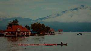 Tuti Tidak Diundang Tiba-Tiba Ikut Campur - Dunia Terbalik Eps. 2326