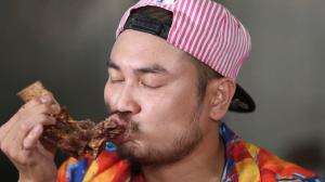 Dagingnya Gede, Lahap Banget Bos!