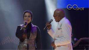 Keren! Putri Ariani Jadi Special Guest di Konser David Foster