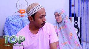 Syahdunya Sholat Berjamaah Sama Istri