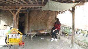 Tiba Di Rumah Bapak Irwanto Yang Sudah Kurang Layak