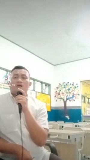 lagu ini sangat mengingatkan kepada  orang yang kita sayangi
