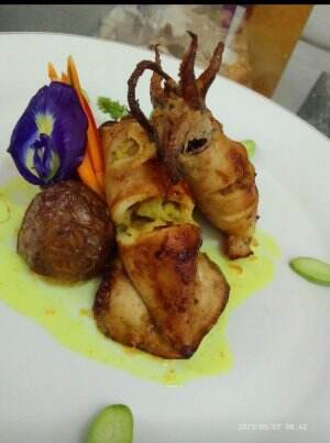 Penyetan Cumi Bakar Sambal Surockboyo.  =>Ce Je De We<= hanya yang paham sajo