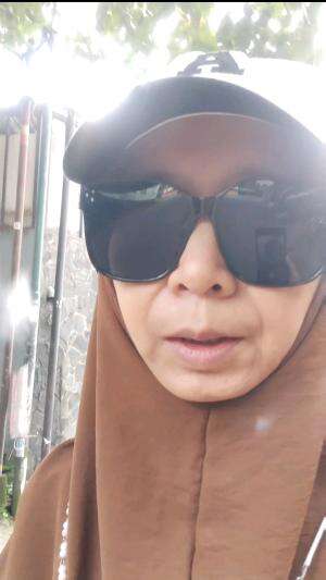 Halo salam kenal... video pertama tadi mungkin gagal. ini percobaan video kedua.
kalo gagal lagi, hmm jd mikir2 mau uninstall aja deh... 
ak