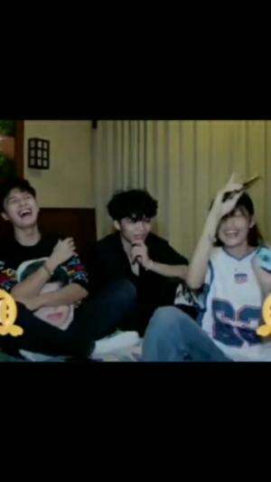 Seru-seruan main tebak gambar 