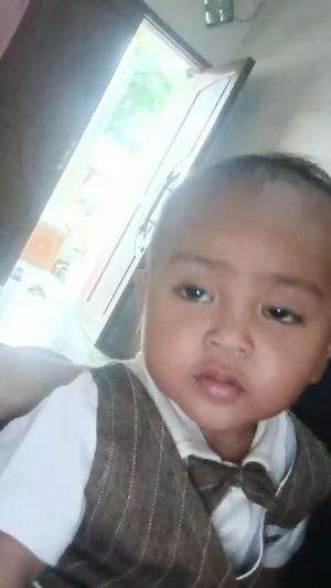 Dede adi lagi kalem, keren banget..