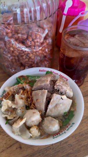 Bakso & mie ayam pak pupon 

#foodvlogger  #healtyfood  #fypシ゚viral  #infomakansolo  #Sekte Baru Makan Bakso  #RCTIPlus  #HOTrctiplus 