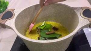 SOTO BETAWI MANTUL BANGET FAVORIT KELUARGA 
