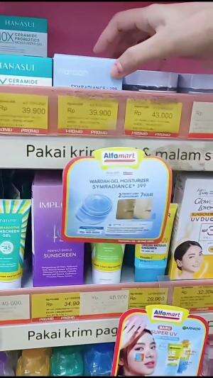 Moisturizer yang bikin kulit jadi dingin ❄🍃
 #contentcreatorbaru  #1TRENDING  #Viral  #MoisturizerViral 