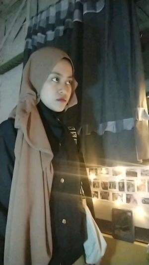 masih aja stalking🙄😬bantu vote ya teman2😍🙏