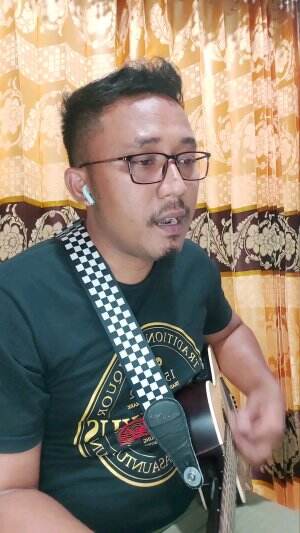 ayo Bantu Vote yah..🙏Nyanyi Original itu lebih asyikk..(no edit)😇_SakitGigi_MeggyZ_cover Pop By me ChanLasut✅#PopGitar‼️