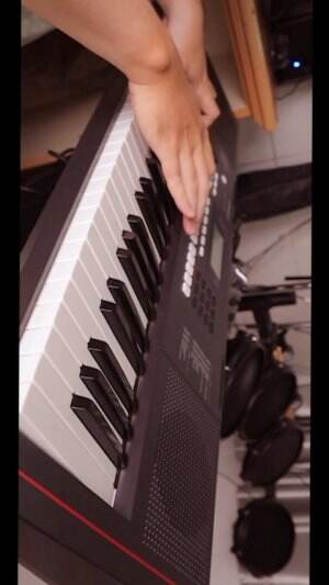 Short Piano Cover On "Garam & Madu" By Tenxi, Jemsii, Naykilla