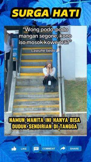 Wanita ini memilih untuk duduk sendirian, disaat para pekerja lain sedang menikmati waktu istirahat mereka. 