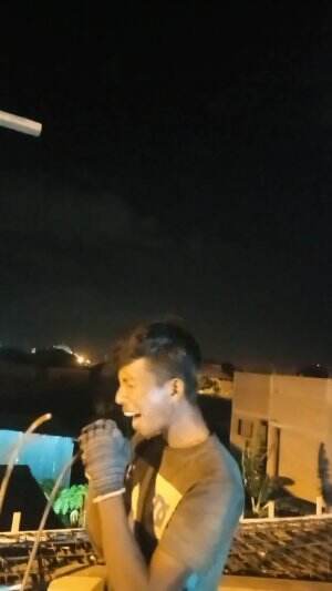 nikmatilah hidup ini, terus berusaha! dan juga bersyukur🤲