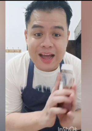 Banana cake dicampur mayonnaise, ketchup dan kubis ? kayak kata mas anang - saya sih yes, kalian gimana ? #onlineauditionmci13