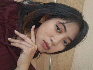 IDOL_XIII AYU KEMALA 26 SEMARANG JIKA CINTA DIA GEISHA