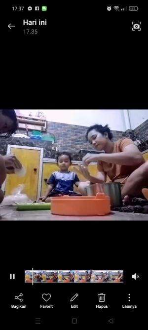 #MyFirstVideoOnHOT+
#anakpintar 
#jd tambah gemoy 