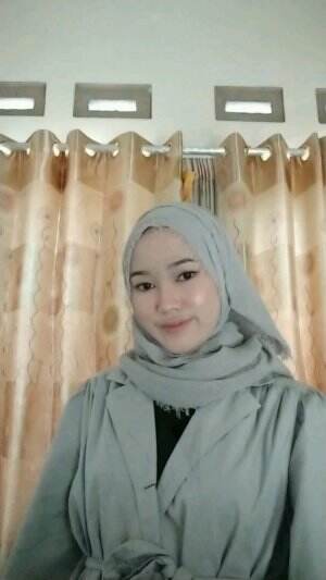 KDI2022 Fitri Indriyani (Cinta Fitri) Tasikmalaya 22 tahun Cinta dan Dilema #onlineauditionKDI2022