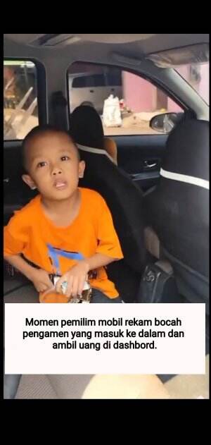 Momen pemilim mobil rekam bocah pengamen yang masuk ke dalam dan ambil uang di dashbord.