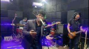 Marcell - Jangan Pernah Berubah Cover by Fahmiousse #covermusic  #musik  #coversong #liveperform 