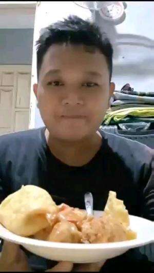 Makan Siomay Ternikmat Bakso Pak Jas Bikin Nagih Tenan‼️.#RCTIPlus #shortplus #makan #mukbang #kuliner 