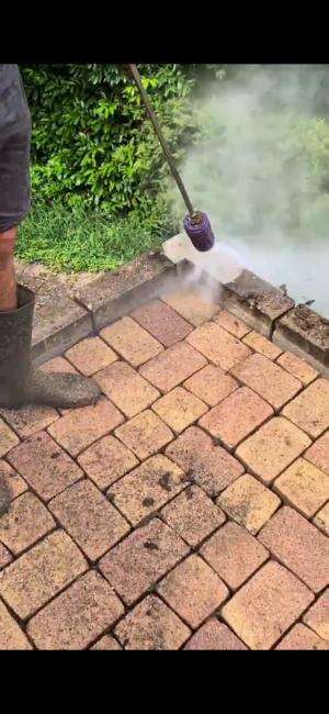 Penyemprot bertekanan turbo.