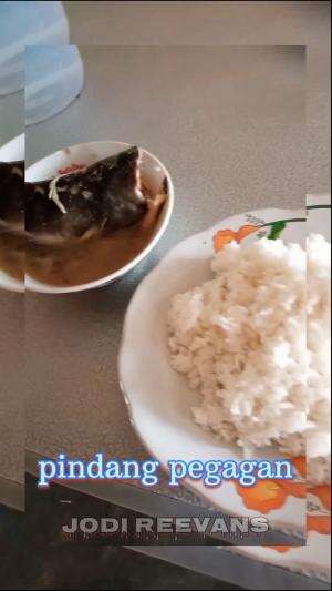 #test lagi makan khas sumsel