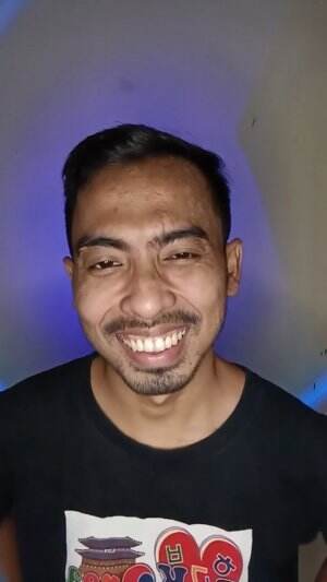 1 atau 2 pilih aku atau dia