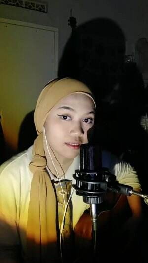 Yurisana Septeasa _22Tahun_Sukabumi_ShowYourTalent February 