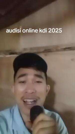 Amrullah ,dari muara Enim Sumatera Selatan,judul lagu air mata perkawinan 

#OnlineAuditionKDI2025
