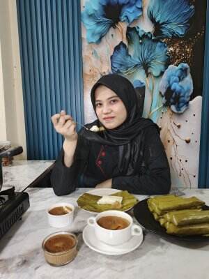 Masakan : Lopek Sarikayo
Nama:Gadiza K.I Danish Ara
lahir: Jakarta
tgl : 17 Januari 2007
domisili:Jakarta
pekerjaan:Commis Pastry 


 #onlin