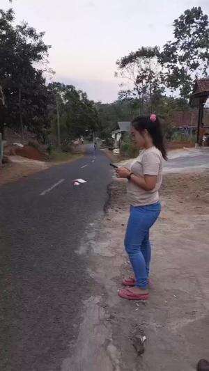 hampura mang Jak motor na mogok


 #komedi  #orangsunda #well

