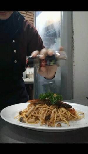 Spicy aglio olio salmon  #onlineauditionMCI13 #mci13 #aduitionmci13 #MasterChefIndonesia  #thenextmasterchef 
