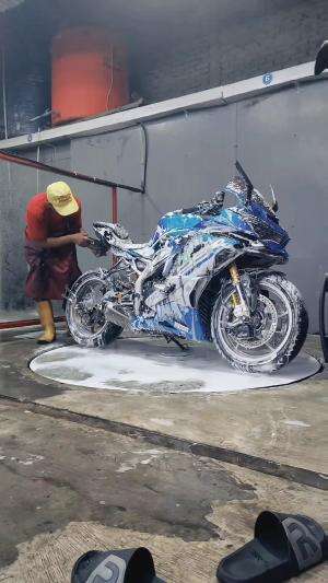 Cuci motor dulu ?