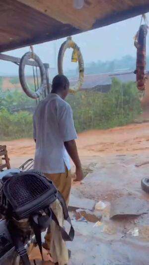 BENAR APA SALAH YA

#videolucu #videokocak #videohalu #videojenaka #videomeme #videongakak