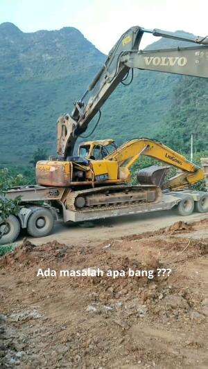operator alatberat ngamuk #RCTIPlus  #alatberat #operatorexcavator 