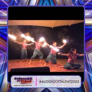 IGT2022RIFANI.AGISTY.ZAHRA.PIKA.SEHAN & SAEPUL FIRE DANCE PUNCAK BOGOR