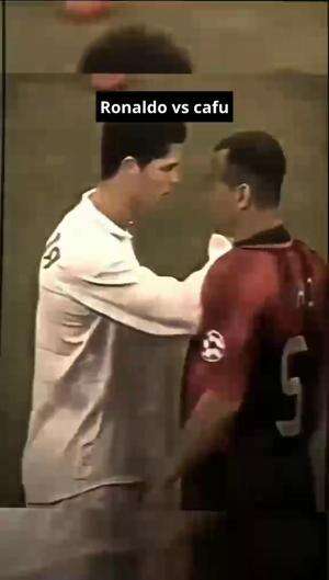 Ronaldo vs Cafu  #ronaldo  #cafu  #football  #legend 