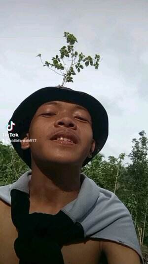 kita di kebon🗿
