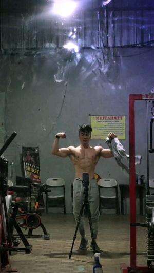 latihan sendirian siapa takut
.
.
.
 #gym #fitness #latihansendiri #sologym #gamgam