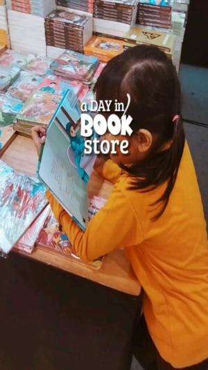 📍 Mall Ciputra Semarang 

 #BazarBuku  #Outoftheboox  