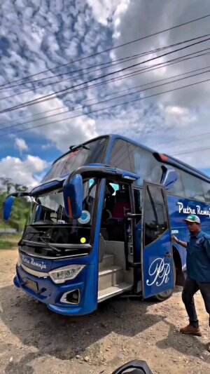 Bus PUTRA REMAJA melanjutkan perjalanan #busmania  #Umur25TahunAsalSumatraSelatan  #lintassumatera  #banggajusofficial #fyp  #trending  #UPD