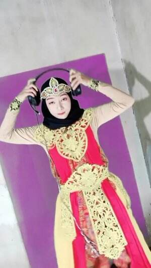 lagunya lagi ngetrend 💃