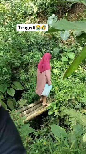 Kejadian 
yang tidak terduga
 #sorotanpublik 
#videoviral 